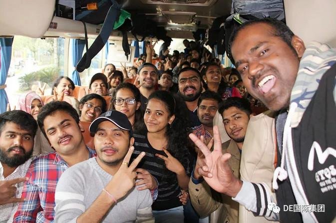 On the bus, on the road, Group tour